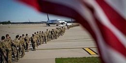 美国从阿富汗撤兵后首度与阿塔会面