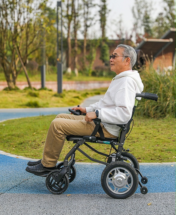 铝合金电动轮椅